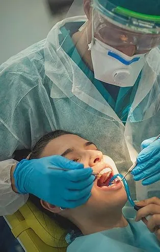 Tedarik sorunu sonrası İngiltere'de 'dişçi' krizi! Her gün ağrı kesici almak zorunda kalıyorum