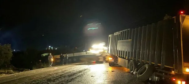 Kamyon ile tır çarpıştı! Bir başka tır tarlaya uçtu