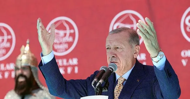 Başkan Erdoğan'dan Malazgirt Zaferi'nin 952. yıl dönümünde yerel seçim mesajı: İllerimizi bize yakışmaz hale getirenlerin elinden alalım