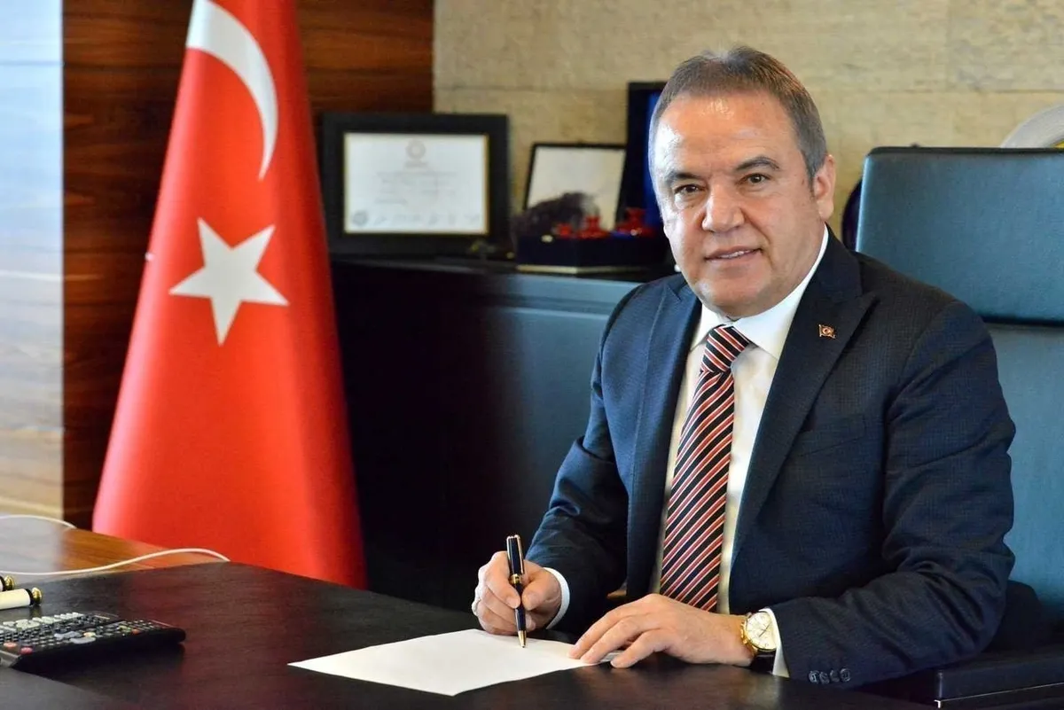 muhittin-bocekten-ek-ifade-ekrem-imamoglu-benden-15-milyon-euro-istedi-havala-sistemi-ve-tac-doviz-iddiasi-1787054659768.jpeg Muhittin Böcek'ten ek ifade: Ekrem İmamoğlu benden 15 milyon euro istedi! Havala sistemi ve Taç Döviz iddiası-5