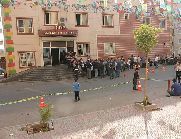 Teslim olan teröristler hep aynı adresi işaret ediyor: HDP!-4