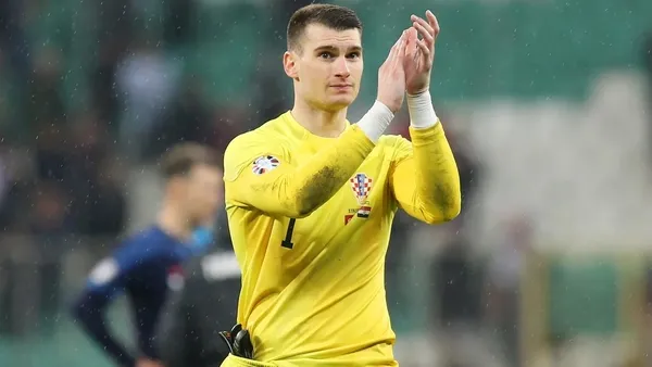 fenerbahce-hirvat-kaleci-icin-zagreb-ile-masaya-oturdu-iste-fenerin-livakovic-teklifi-1685311752609.jpeg Fenerbahçe Hırvat kaleci için Zagreb ile masaya oturdu: İşte Fener’in Livakovic teklifi...-3