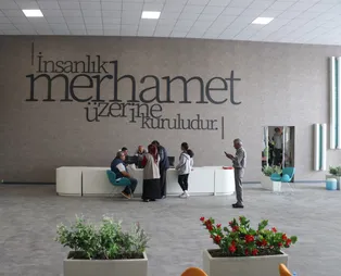 Defne Devlet Hastanesi’nin ilk hastaları konuştu: CHP iktidar olsaydı, böyle bir hastaneyi yapamazdı