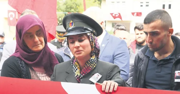 Batman'daki saldırıra şehit düşen askerleri on binler uğurladı