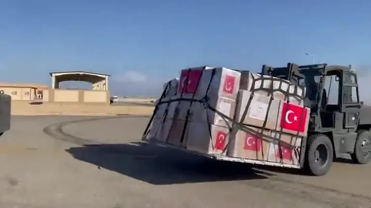 Bakan Koca açıkladı: Gazze için 1,2 tonluk sağlık yardımı Mısır'a ulaştı