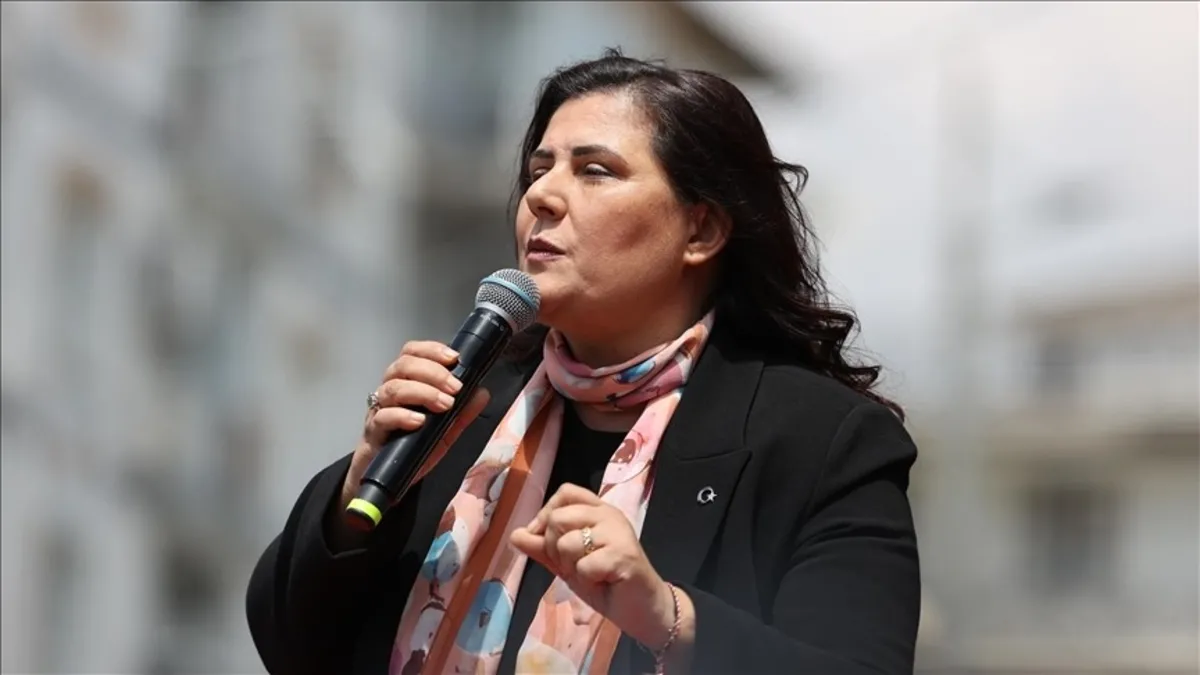 Özlem Çerçioğlu’ndan Özgür Özel’e suç duyurusu