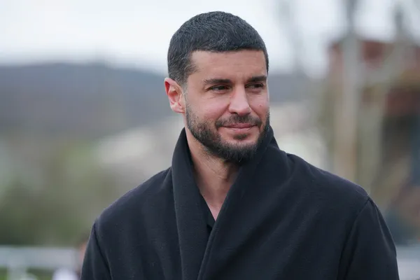 bir-kucuk-gun-isigi-29-bolumden-ipuclari-ortaya-cikti-umran-ve-dila-elifin-uzerine-oynuyor-iste-tum-detaylar-1680885508573.jpg Bir Küçük Gün Işığı 29. Bölüm’den ipuçları ortaya çıktı: Ümran ve Dila, Elif’in üzerine oynuyor! İşte tüm detaylar...-5