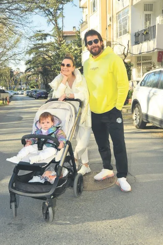 oguzhan-kocla-adim-adim-evlilige-giden-demet-ozdemirden-dugun-cikisi-1649361581268.jpeg Oğuzhan Koç'la adım adım evliliğe giden Demet Özdemir'den düğün çıkışı-4