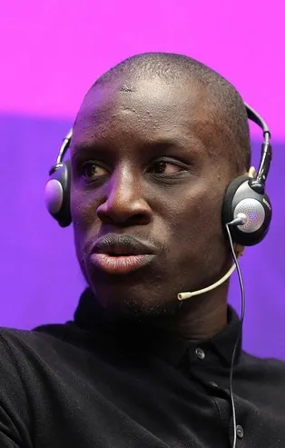 Son dakika: Yıldız futbolcular Eto'o ve Demba Ba'dan "Afrika'da Kovid-19 aşı denemesi yapılmalı" diyen Fransız doktorlara tepki