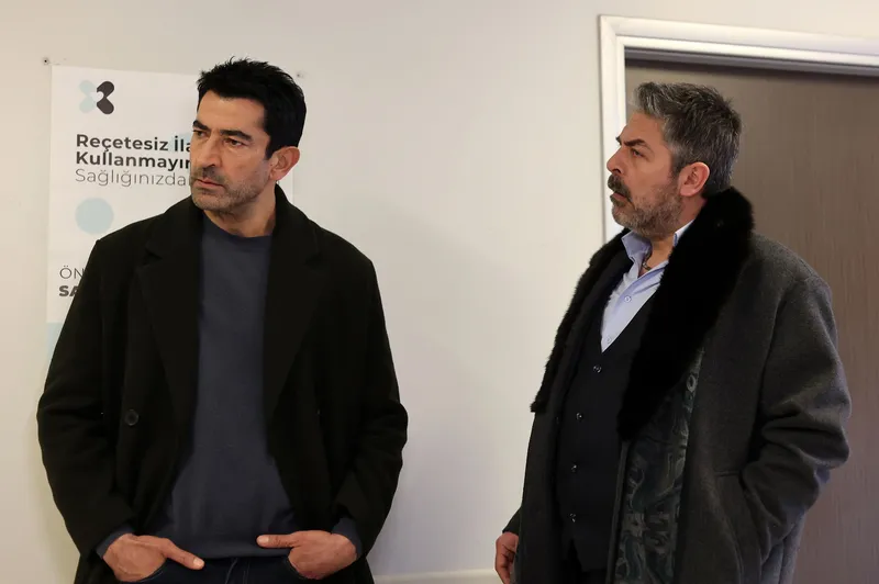 domino-tasi-her-seyi-ortaya-cikariyor-gecmisteki-sirlar-gun-yuzune-cikiyor-1771841577493.jpg Domino taşı her şeyi ortaya çıkarıyor: Geçmişteki sırlar dengeleri değiştiriyor-4