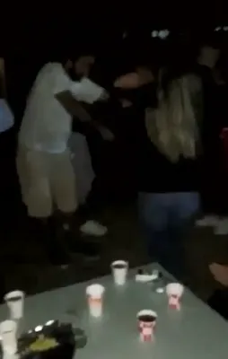 CHP'lilerden şehitlikte rezalet