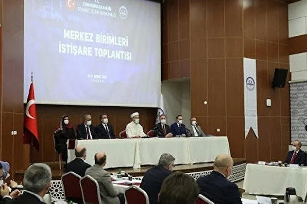 Birgün'ün Diyanet'i hedef alan son yalanı: "Lüks otelde toplantı yaptılar"