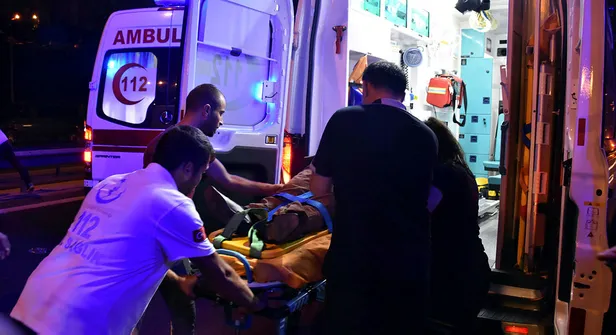 Son dakika: TEM'de feci kaza! TIR minibüse çarptı-1
