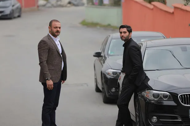 edho-7-sezon-ne-zaman-baslayacak-eskiya-dunyaya-hukumdar-olmaz-yeni-sezon-tarihi-belli-oldu-mu-1630416719528.jpg Eşkıya Dünyaya Hükümdar Olmaz yeni sezon tarihi belli oldu mu? EDHO 7. sezon ne zaman başlayacak?-4