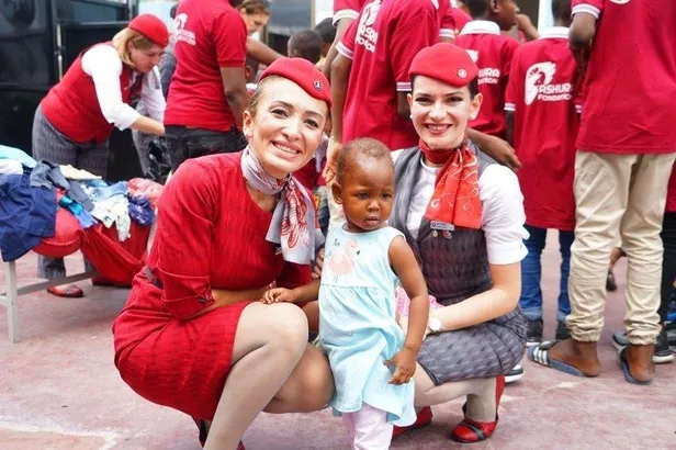 Türk Hava Yolları ailesi Afrika’ya iyiliğe uçtu! Yahya Üstün Twitter hesabından bu sözlerle paylaştı-2
