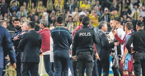 Volkan: Otobüsten aldırırım,  Ağaoğlu: Analar doğurmadı