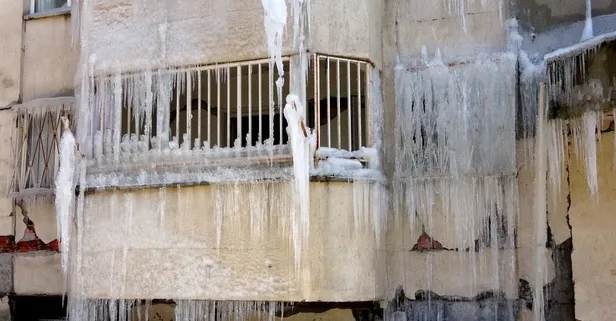 Adıyaman buz kesti, patlayan GES kazanlarından akan sular buz sarkıtı oldu