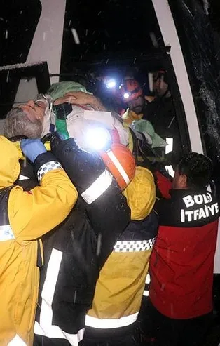 Son dakika: TEM’de zincirleme trafik kazası: 1 ölü 19 yaralı