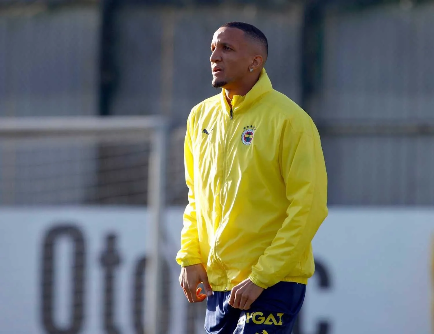 Fenerbahçe’de 3 ayrılık daha! Resmen açıklandı