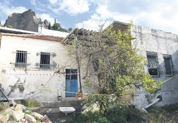 evde-oldukten-5-yil-sonra-cesedi-bulunmustu-cetin-akincinin-huzunlu-ask-hikayesi-mektuplar-ortaya-cikti-1638049841349.jpeg Evde öldükten 5 yıl sonra cesedi bulunmuştu! Çetin Akıncı'nın hüzünlü aşk hikayesi: Mektuplar ortaya çıktı-2