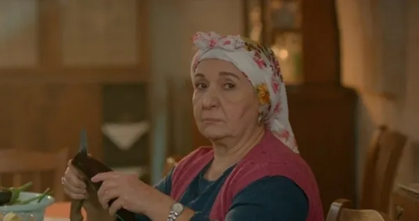 hababam-sinifinin-badi-ekremi-sener-senin-kiz-kardesi-bakin-hangi-oyuncu-cikti-hercai-keloglan-derken-yillarca-1700386710084.jpg Hababam Sınıfı’nın Badi Ekrem’i Şener Şen’in kız kardeşi bakın hangi oyuncu çıktı! Hercai, Keloğlan derken yıllarca onu izlemişiz...-10
