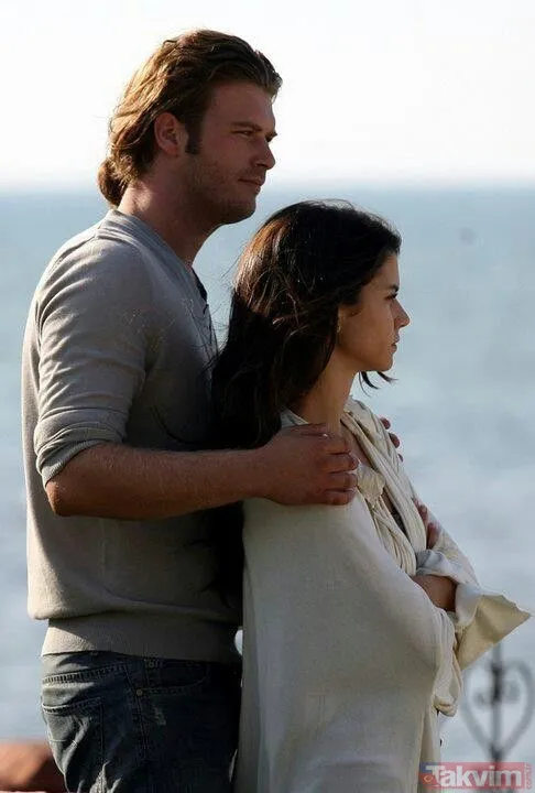 Aşk-ı Memnu’nun yıldızları Beren Saat ve Kıvanç Tatlıtuğ New York sokaklarında yakalandı! Anbean yayınladı: “Görüntüleri kesin Beşir çekti” - 6