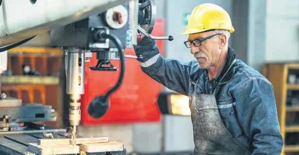 Emekli olduktan sonra çalışmak isteyen işçiyi kovan şirketi mahkeme haksız bulundu