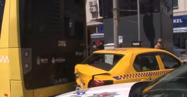 Avcılar'da zincirleme kaza! İETT otobüsü ve 3 araç birbirine girdi