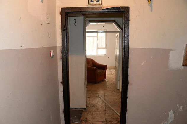 Çalacak bir şey bulamayan hırsızlar kapıyı söküp götürdü! Diyarbakır'da fıkra gibi soygun