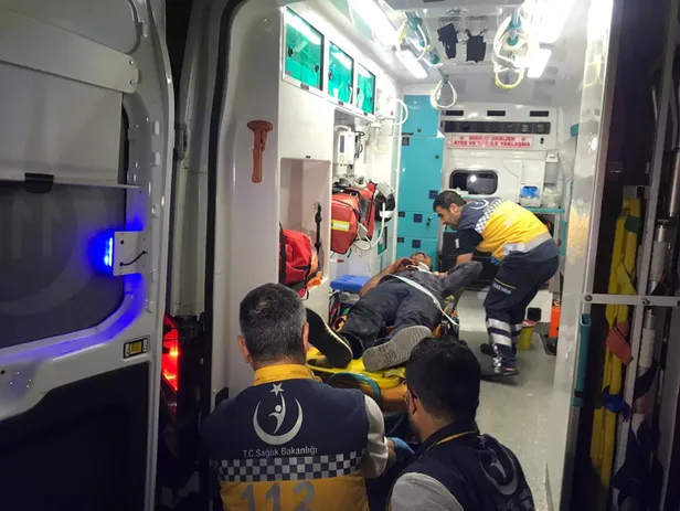 Arnavutköy’de can pazarı! Göçmenleri taşıyan şoför kaçarken yolcuları aşağı attı: 34 yaralı-4