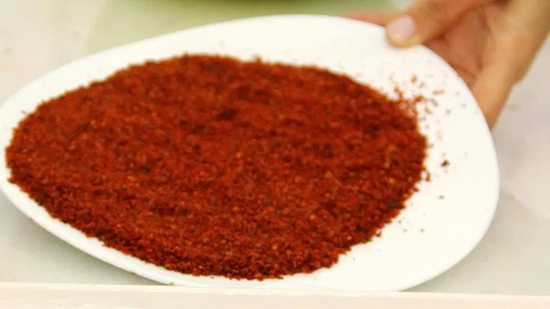 suya-1-kasik-sumak-atip-icin-ve-mucizeye-tanik-olun-aninda-etkisini-gosterecek-1723572420705.jpg Anında etkisini gösterecek: Suya 1 kaşık sumak atıp için ve mucizeye tanık olun!-3