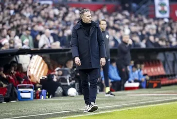 Van Persie Fenerbahçe için devrede!