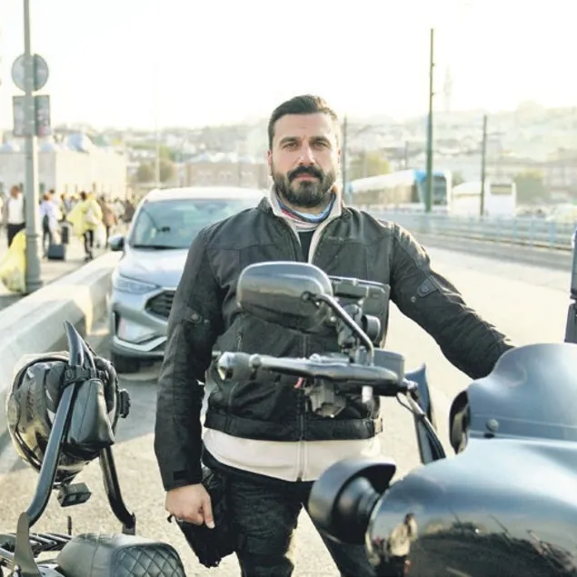 Motosikletle umreye gitti