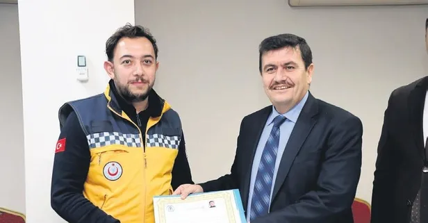 Barış Pınarı Harekatı'nda görevli sağlıkçının "yaralı Mehmetçik" anısı duygulandırdı