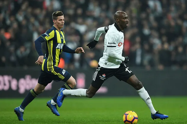Fenerbahçe ve Beşiktaş'ta derbi alarmı