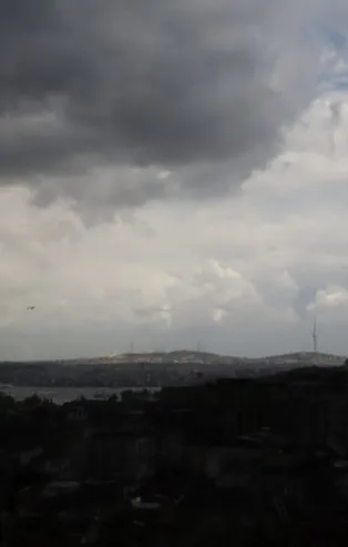 İstanbul dolu ve yağmura teslim!