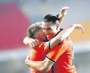 Crivelli çok farklı