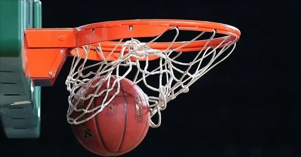 Anadolu Efes 99-96 kazandı