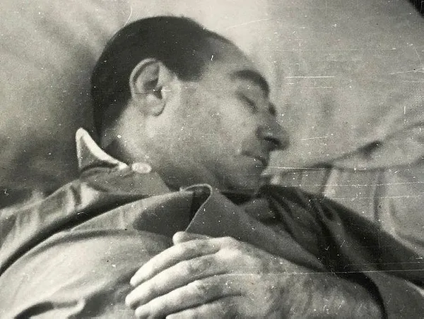 kanli-1960-darbesinin-yil-donumu-darbecileri-aday-gosteren-chp-ozur-dilemedi-1653645714637.jpeg Kanlı 1960 darbesinin yıl dönümü! Darbecileri aday gösteren CHP özür dilemedi-4