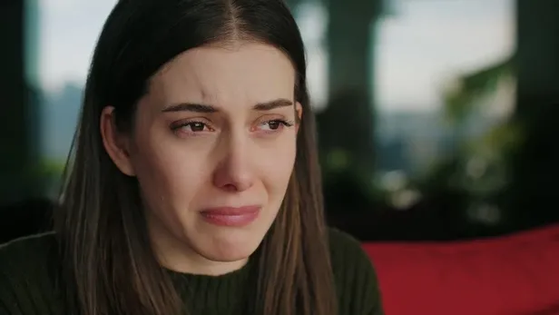 yali-capkininda-tuylerin-urpermesine-neden-olan-olay-seyran-pelin-ferit-alayi-hapi-yuttu-yasananlar-akil-kari-1698051001628.jpg Yaşananlar akıl kârı değil: Yalı Çapkını'nda tüyleri diken diken edecek olay! Seyran, Pelin, Ferit hapı yutacak-5