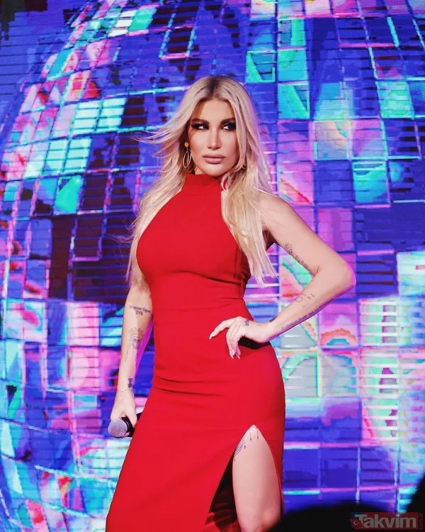 İbrahim Tatlıses photoshoplu pozu gerçek sanınca esprili yorumlar havada uçuştu! “Dua Lipa önce imparator ol öyle gel hadi canım...” - 12