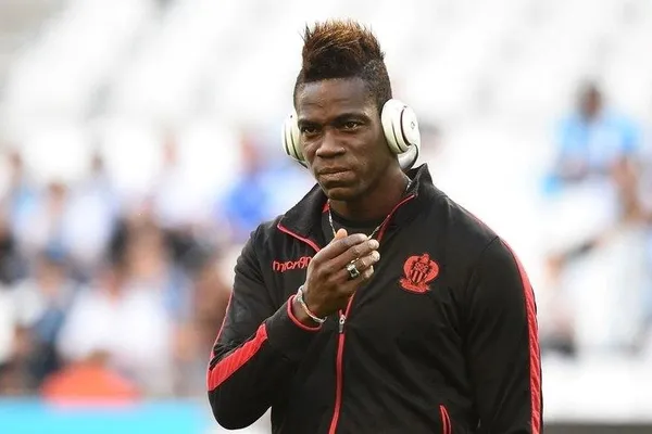 Janssen yerine Balotelli-2