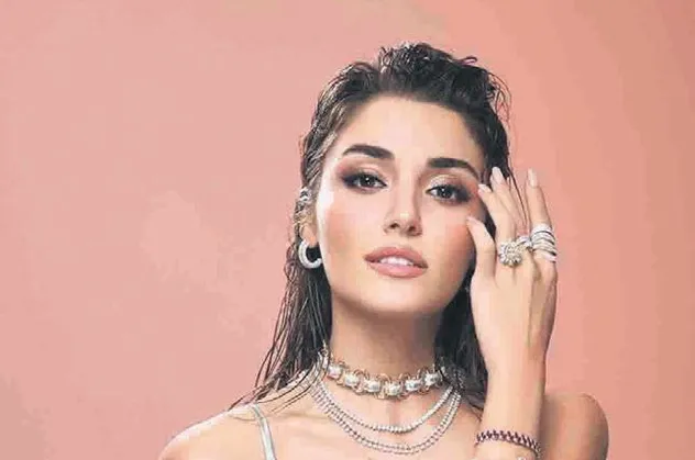 Hande Erçel'in aşkta yüzü gülmüyor! Kaan Yıldırım cephesinde yeni gelişme yaşandı