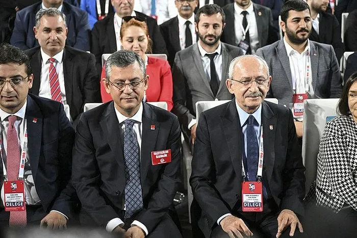 kilicdaroglu-yine-gemi-ve-liman-dedi-kulisler-patladi-yerel-secim-sonrasi-kurultay-toplayacak-mayis-2024te-siy-1699124208531.jpeg