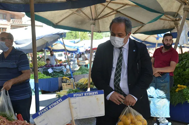 Bilim Kurulu üyesinden "semt pazarı" uyarısı
