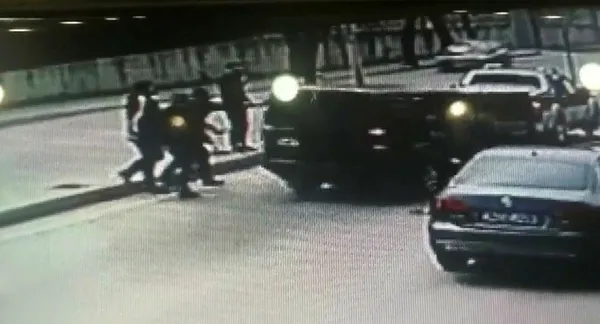 1618317844653.jpg İstanbul'da aksiyon filmlerini aratmaya olay! Her şey saniyeler içerisinde oldu-5