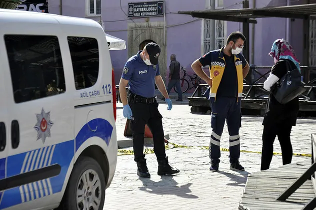 Koronavirüs karantinasından kaçtı! Savunması "pes" dedirtti