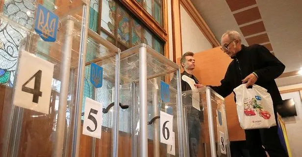 Ukrayna, devlet başkanını seçmek için sandık başında