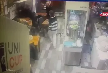 Beyoğlu’nda silahlı kavga: O anlar kamerada