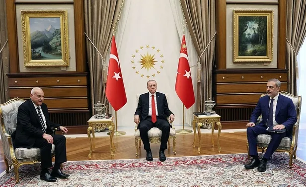 baskan-recep-tayyip-erdogan-cezayir-disisleri-bakani-ahmed-attafi-kabul-etti-1694017098570.jpeg